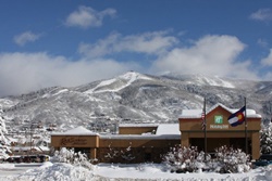 pet friendly hotel in steamboat springs